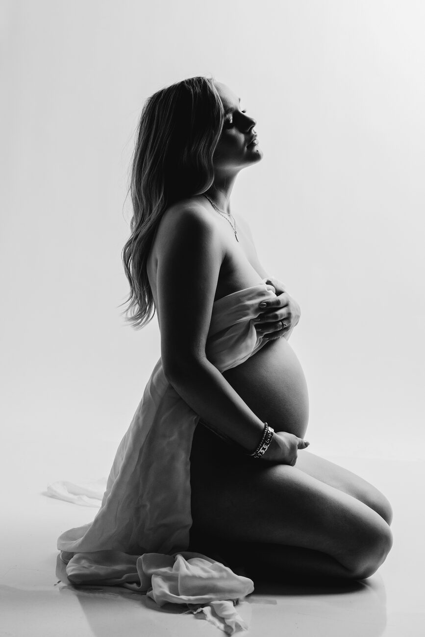 black and white maternity silhouette, Boise studio maternity photography