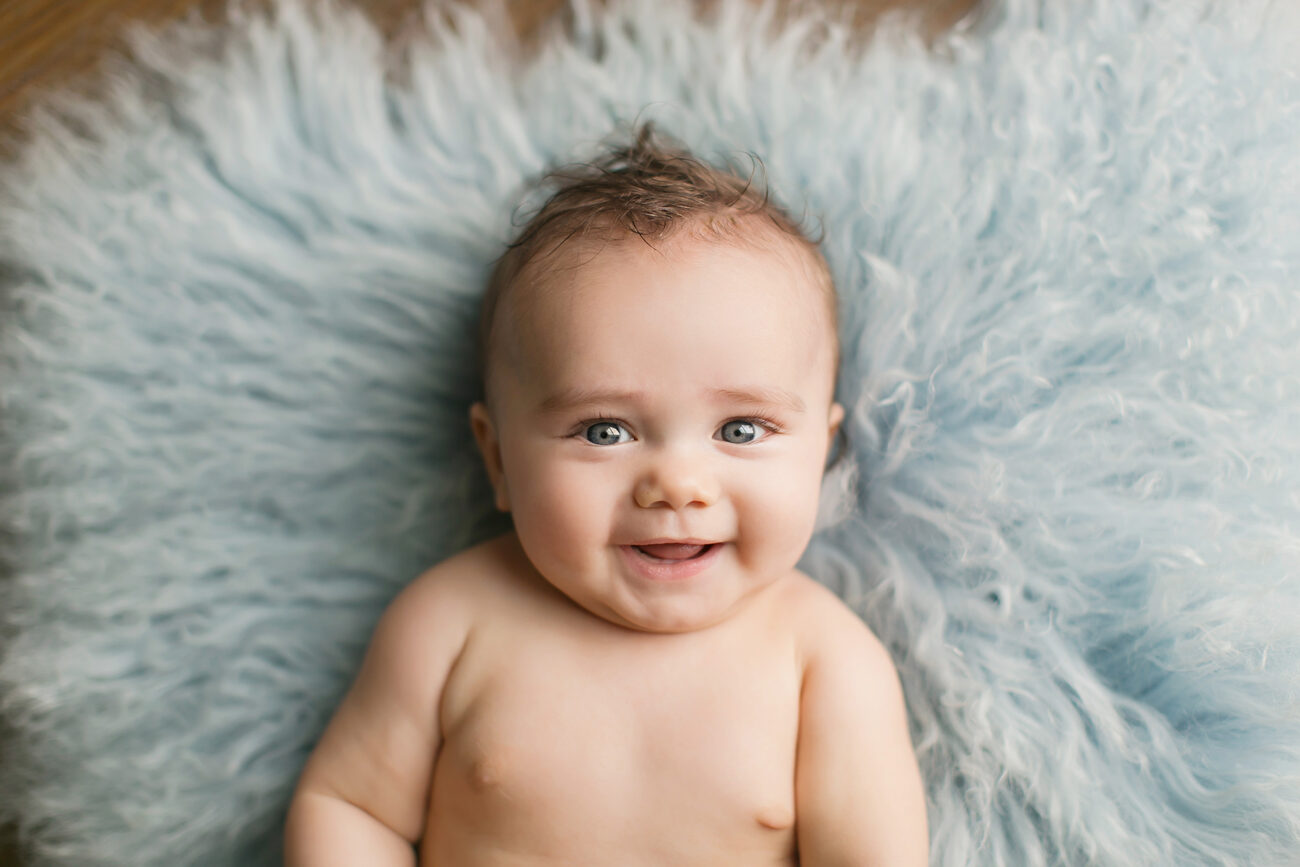 6-8 month baby photos Boise, sitter session, laughing baby
